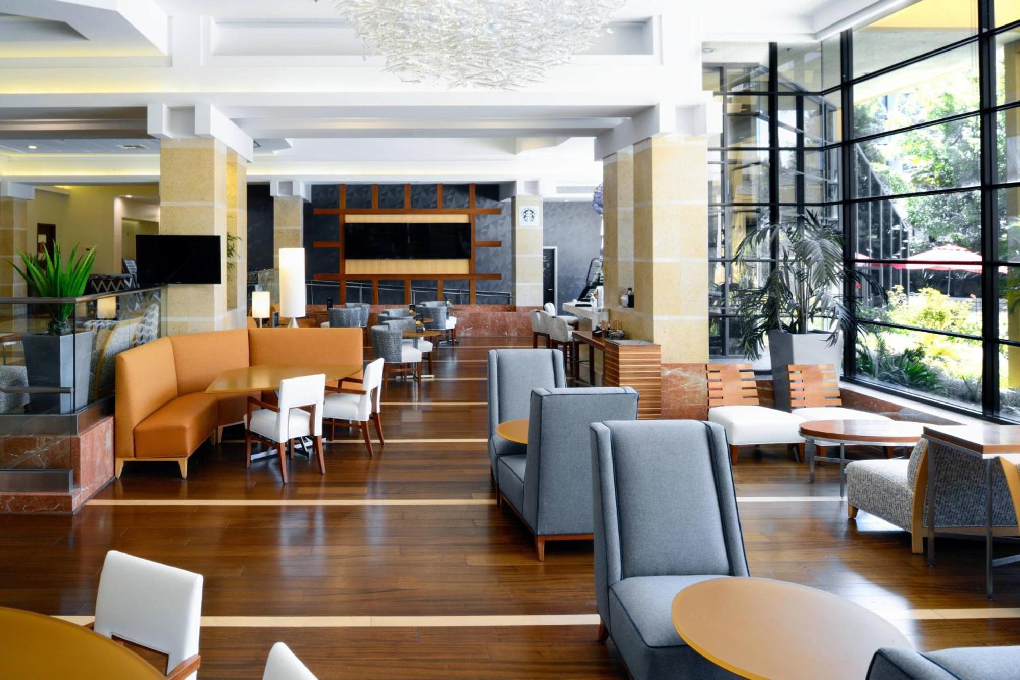 Long Beach Marriott Экстерьер фото